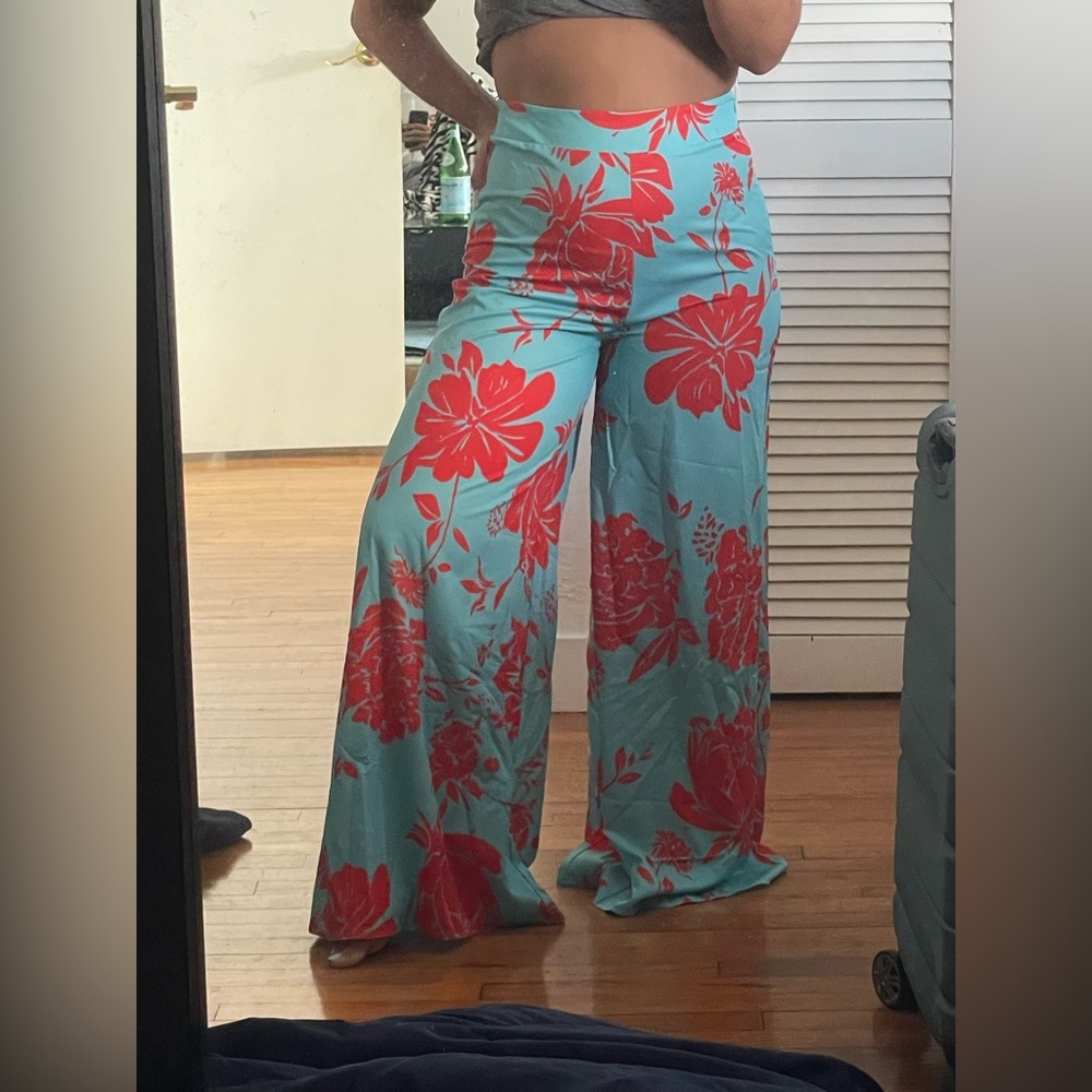 Floral print flare pants